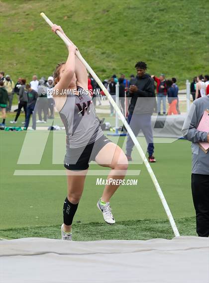 Thumbnail 3 in Bob Jenkins SCTCCCA Coaches Classic (Triple Jump, High Jump & Polevault) photogallery.