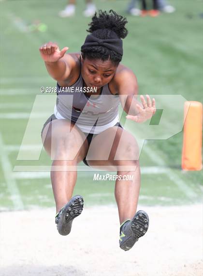 Thumbnail 1 in Bob Jenkins SCTCCCA Coaches Classic (Triple Jump, High Jump & Polevault) photogallery.