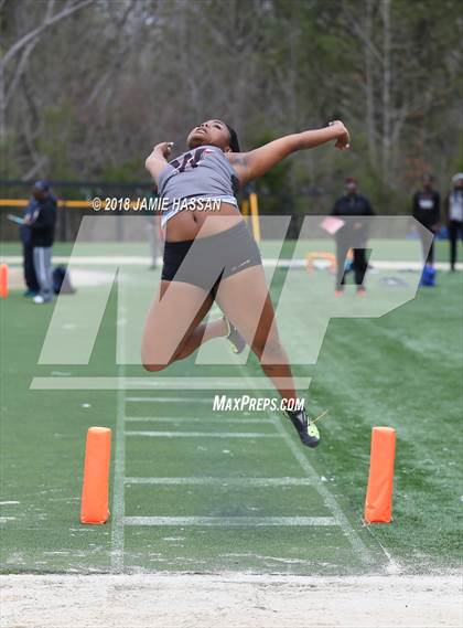 Thumbnail 2 in Bob Jenkins SCTCCCA Coaches Classic (Triple Jump, High Jump & Polevault) photogallery.