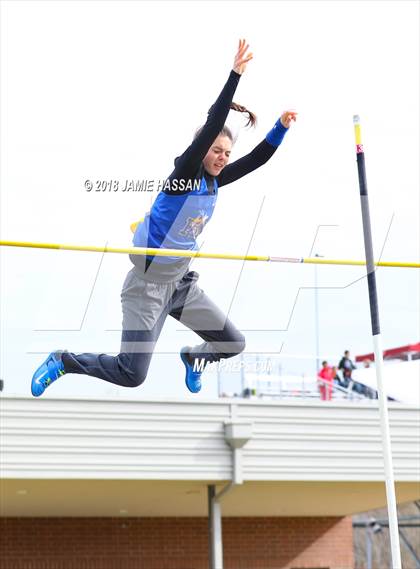 Thumbnail 3 in Bob Jenkins SCTCCCA Coaches Classic (Triple Jump, High Jump & Polevault) photogallery.