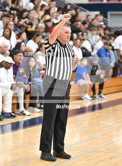 Thumbnail 1 in Cholla @ Deer Valley (AIA 4A Round 1 Playoff) photogallery.