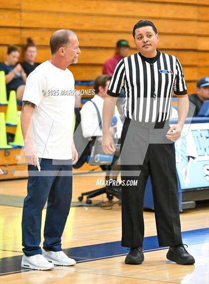 Thumbnail 1 in Cholla @ Deer Valley (AIA 4A Round 1 Playoff) photogallery.