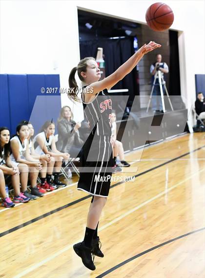 Thumbnail 2 in Paradise Valley Christian Prep vs Imagine Prep (Surprise)  photogallery.