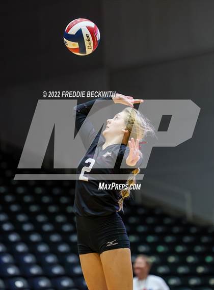 Thumbnail 1 in Bushland vs. East Bernard (UIL 3A Semifinal) photogallery.