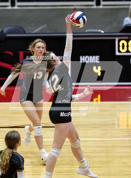 Thumbnail 1 in Bushland vs. East Bernard (UIL 3A Semifinal) photogallery.