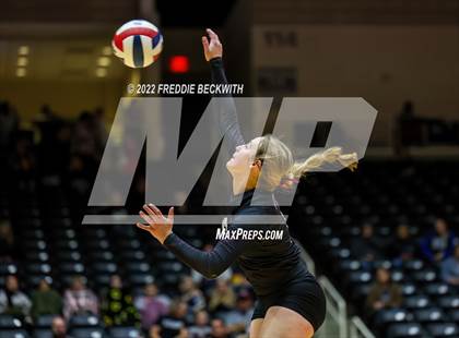 Thumbnail 1 in Bushland vs. East Bernard (UIL 3A Semifinal) photogallery.