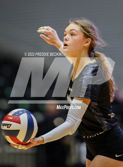 Thumbnail 2 in Bushland vs. East Bernard (UIL 3A Semifinal) photogallery.