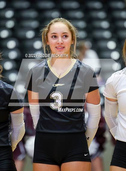 Thumbnail 1 in Bushland vs. East Bernard (UIL 3A Semifinal) photogallery.