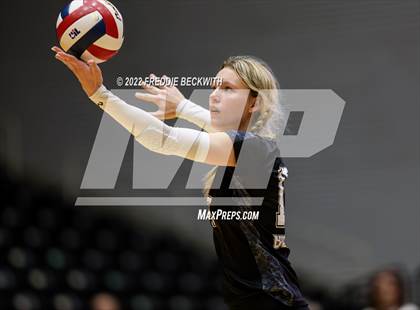 Thumbnail 1 in Bushland vs. East Bernard (UIL 3A Semifinal) photogallery.
