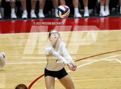 Thumbnail 1 in Bushland vs. East Bernard (UIL 3A Semifinal) photogallery.