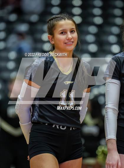 Thumbnail 1 in Bushland vs. East Bernard (UIL 3A Semifinal) photogallery.