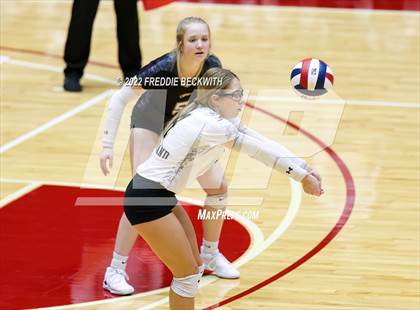 Thumbnail 1 in Bushland vs. East Bernard (UIL 3A Semifinal) photogallery.