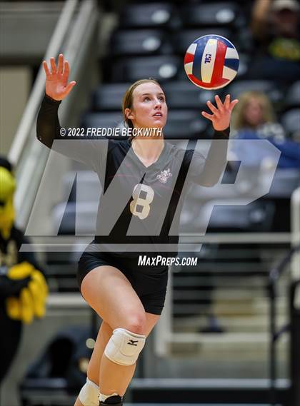 Thumbnail 1 in Bushland vs. East Bernard (UIL 3A Semifinal) photogallery.