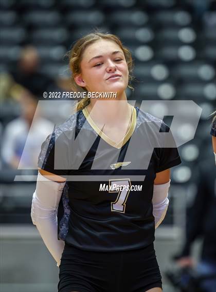 Thumbnail 2 in Bushland vs. East Bernard (UIL 3A Semifinal) photogallery.