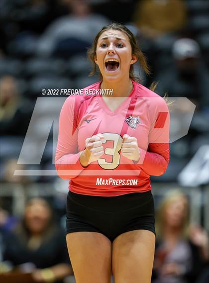 Thumbnail 2 in Bushland vs. East Bernard (UIL 3A Semifinal) photogallery.
