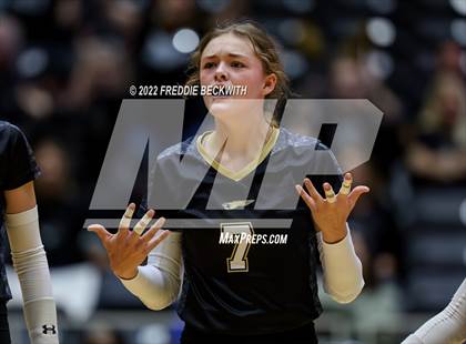 Thumbnail 1 in Bushland vs. East Bernard (UIL 3A Semifinal) photogallery.