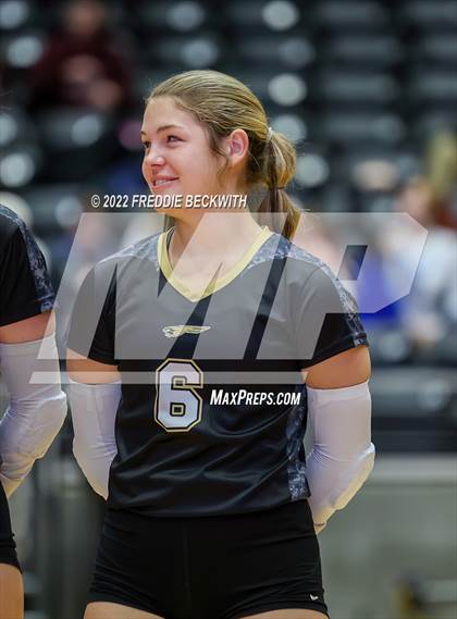Thumbnail 1 in Bushland vs. East Bernard (UIL 3A Semifinal) photogallery.