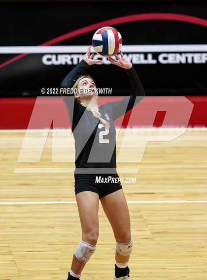 Thumbnail 2 in Bushland vs. East Bernard (UIL 3A Semifinal) photogallery.