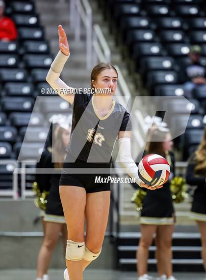 Thumbnail 2 in Bushland vs. East Bernard (UIL 3A Semifinal) photogallery.