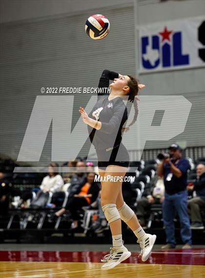 Thumbnail 1 in Bushland vs. East Bernard (UIL 3A Semifinal) photogallery.
