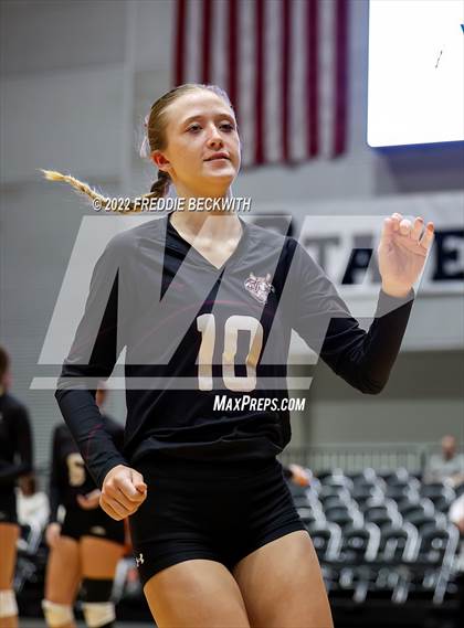 Thumbnail 1 in Bushland vs. East Bernard (UIL 3A Semifinal) photogallery.