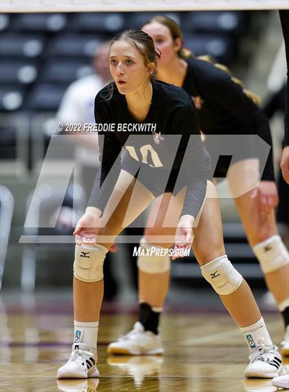 Thumbnail 2 in Bushland vs. East Bernard (UIL 3A Semifinal) photogallery.