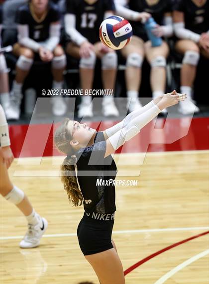 Thumbnail 2 in Bushland vs. East Bernard (UIL 3A Semifinal) photogallery.