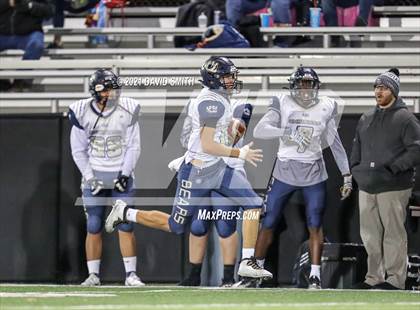 Thumbnail 3 in Chrisman @ North Kansas City - MSHSAA Dist. Playoffs photogallery.