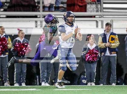 Thumbnail 2 in Chrisman @ North Kansas City - MSHSAA Dist. Playoffs photogallery.