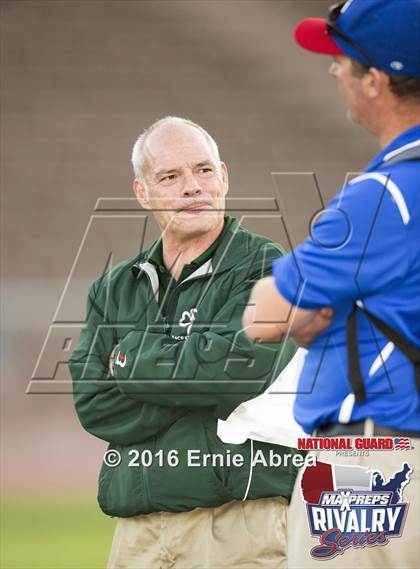Thumbnail 3 in Sacred Heart Cathedral Preparatory vs. St. Ignatius (2015 MaxPreps Rivalry Series) photogallery.