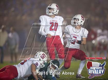Thumbnail 1 in Sacred Heart Cathedral Preparatory vs. St. Ignatius (2015 MaxPreps Rivalry Series) photogallery.
