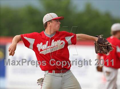 Thumbnail 3 in Chenango Valley @ Briarcliff (NYSPHSAA Class B Final) photogallery.