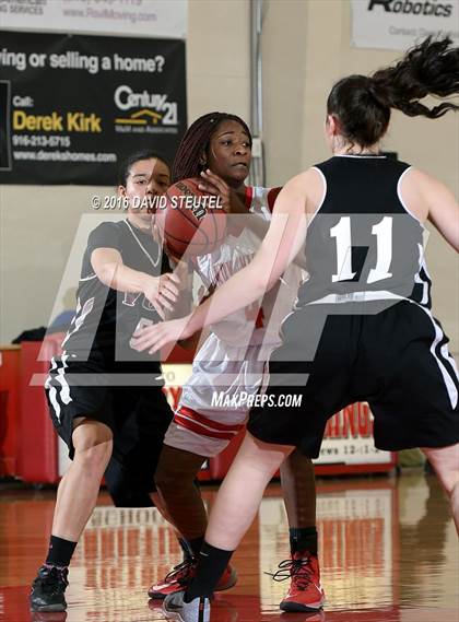 Thumbnail 3 in Valley Christian vs. Victory Christian (Viking Classic) photogallery.