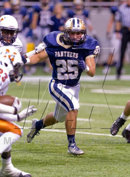 Thumbnail 2 in Madison vs. O'Connor (UIL 5A D1 Region 4 Area Playoff) photogallery.