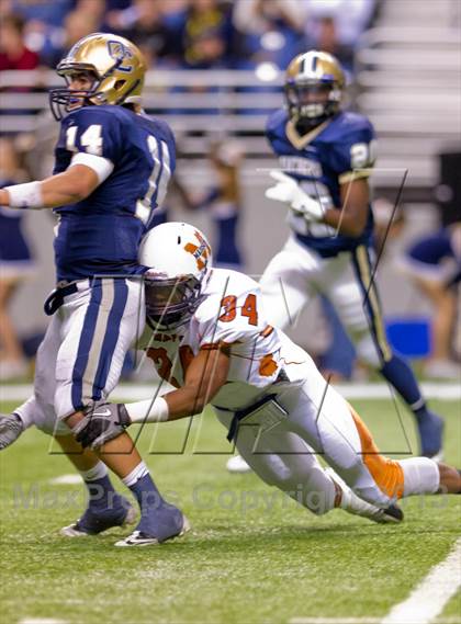 Thumbnail 2 in Madison vs. O'Connor (UIL 5A D1 Region 4 Area Playoff) photogallery.