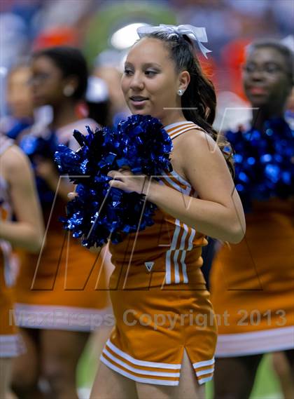Thumbnail 1 in Madison vs. O'Connor (UIL 5A D1 Region 4 Area Playoff) photogallery.