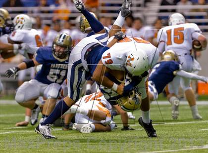 Thumbnail 1 in Madison vs. O'Connor (UIL 5A D1 Region 4 Area Playoff) photogallery.