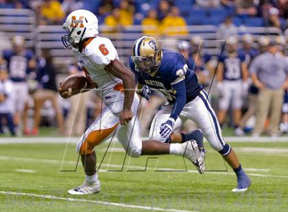 Thumbnail 3 in Madison vs. O'Connor (UIL 5A D1 Region 4 Area Playoff) photogallery.