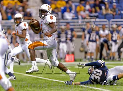 Thumbnail 3 in Madison vs. O'Connor (UIL 5A D1 Region 4 Area Playoff) photogallery.