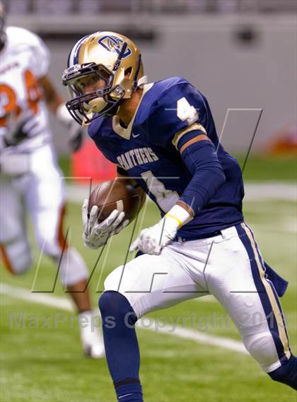 Thumbnail 2 in Madison vs. O'Connor (UIL 5A D1 Region 4 Area Playoff) photogallery.