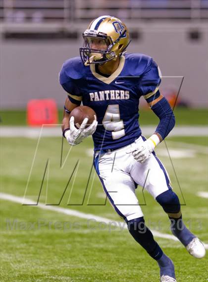 Thumbnail 1 in Madison vs. O'Connor (UIL 5A D1 Region 4 Area Playoff) photogallery.