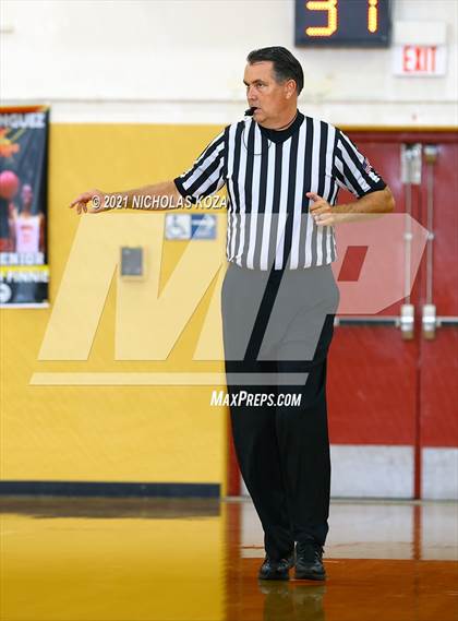 Thumbnail 3 in Dominguez vs. Servite (CIF SS D2AA Playoffs) photogallery.