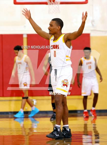 Thumbnail 2 in Dominguez vs. Servite (CIF SS D2AA Playoffs) photogallery.