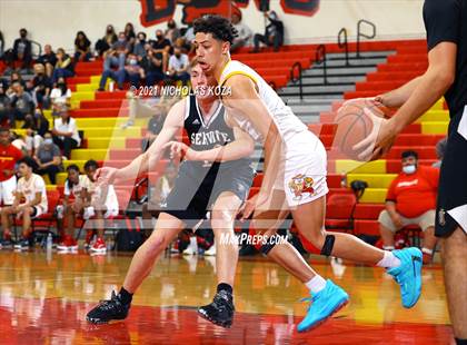Thumbnail 2 in Dominguez vs. Servite (CIF SS D2AA Playoffs) photogallery.