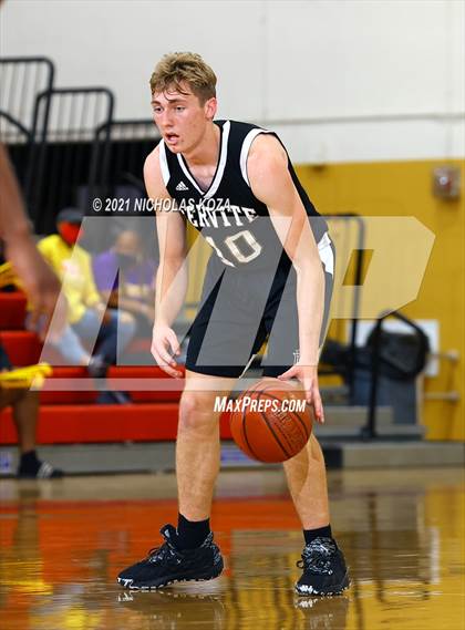 Thumbnail 1 in Dominguez vs. Servite (CIF SS D2AA Playoffs) photogallery.