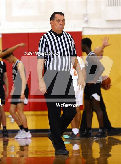Thumbnail 3 in Dominguez vs. Servite (CIF SS D2AA Playoffs) photogallery.