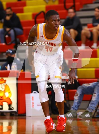 Thumbnail 2 in Dominguez vs. Servite (CIF SS D2AA Playoffs) photogallery.