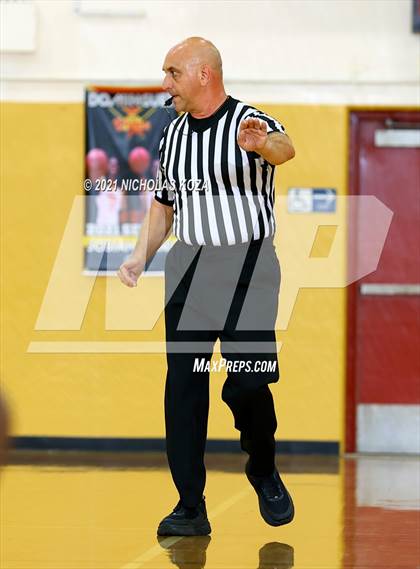Thumbnail 3 in Dominguez vs. Servite (CIF SS D2AA Playoffs) photogallery.