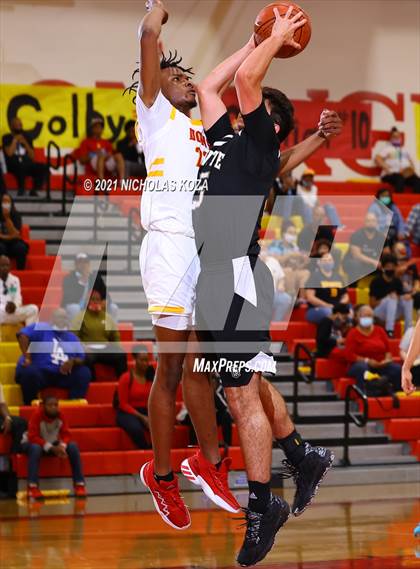 Thumbnail 1 in Dominguez vs. Servite (CIF SS D2AA Playoffs) photogallery.