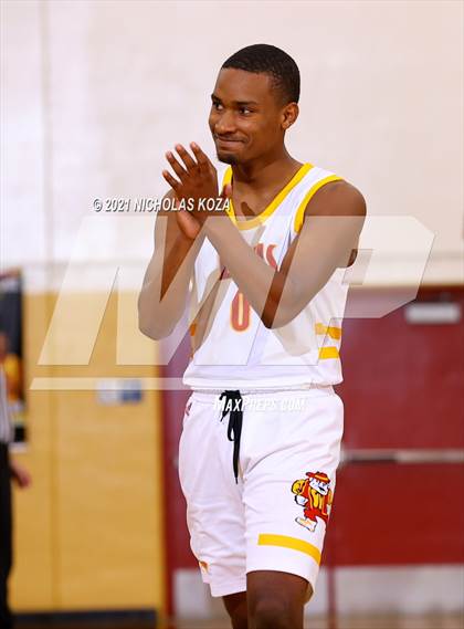 Thumbnail 2 in Dominguez vs. Servite (CIF SS D2AA Playoffs) photogallery.